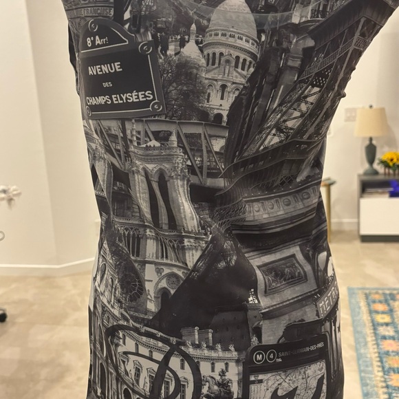 Hello Paris - Picture 9 of 10